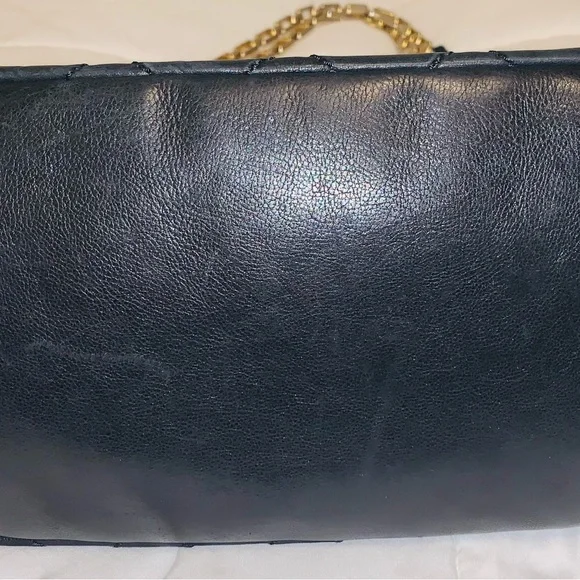 Chanel Black Quilted Leather Shoulder Bag - Picture 16 of 16